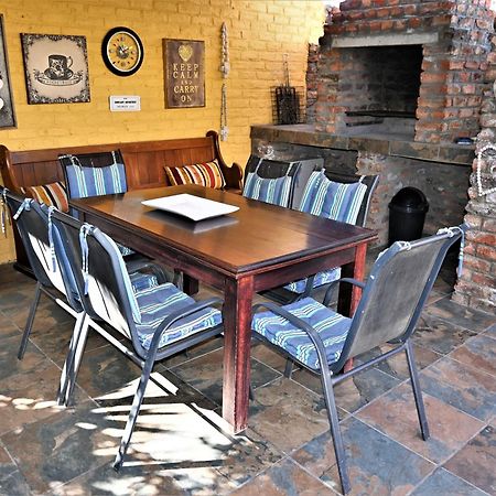 Beau&I Bed & Breakfast Graaff Reinet Bagian luar foto