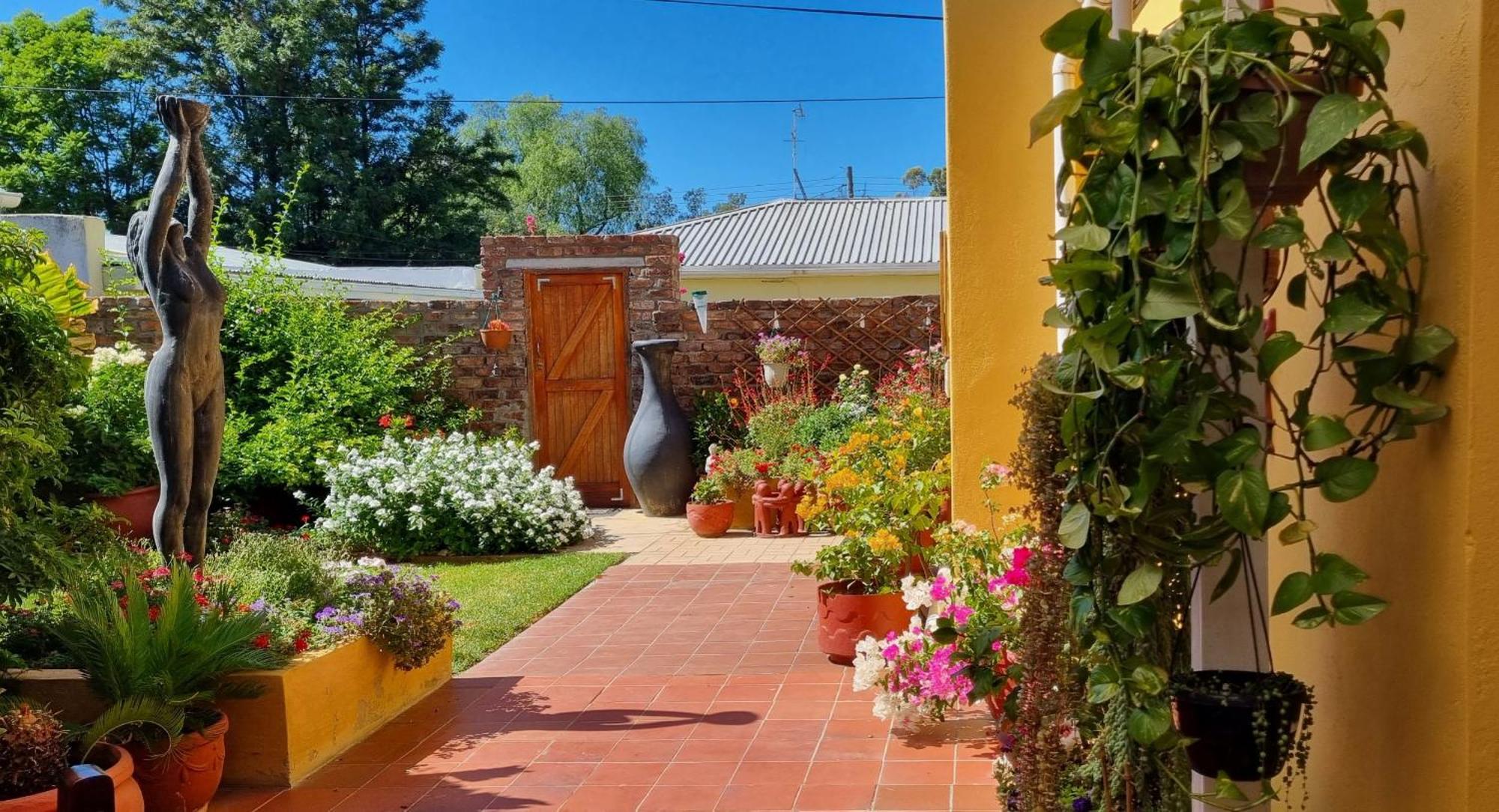 Beau&I Bed & Breakfast Graaff Reinet Bagian luar foto