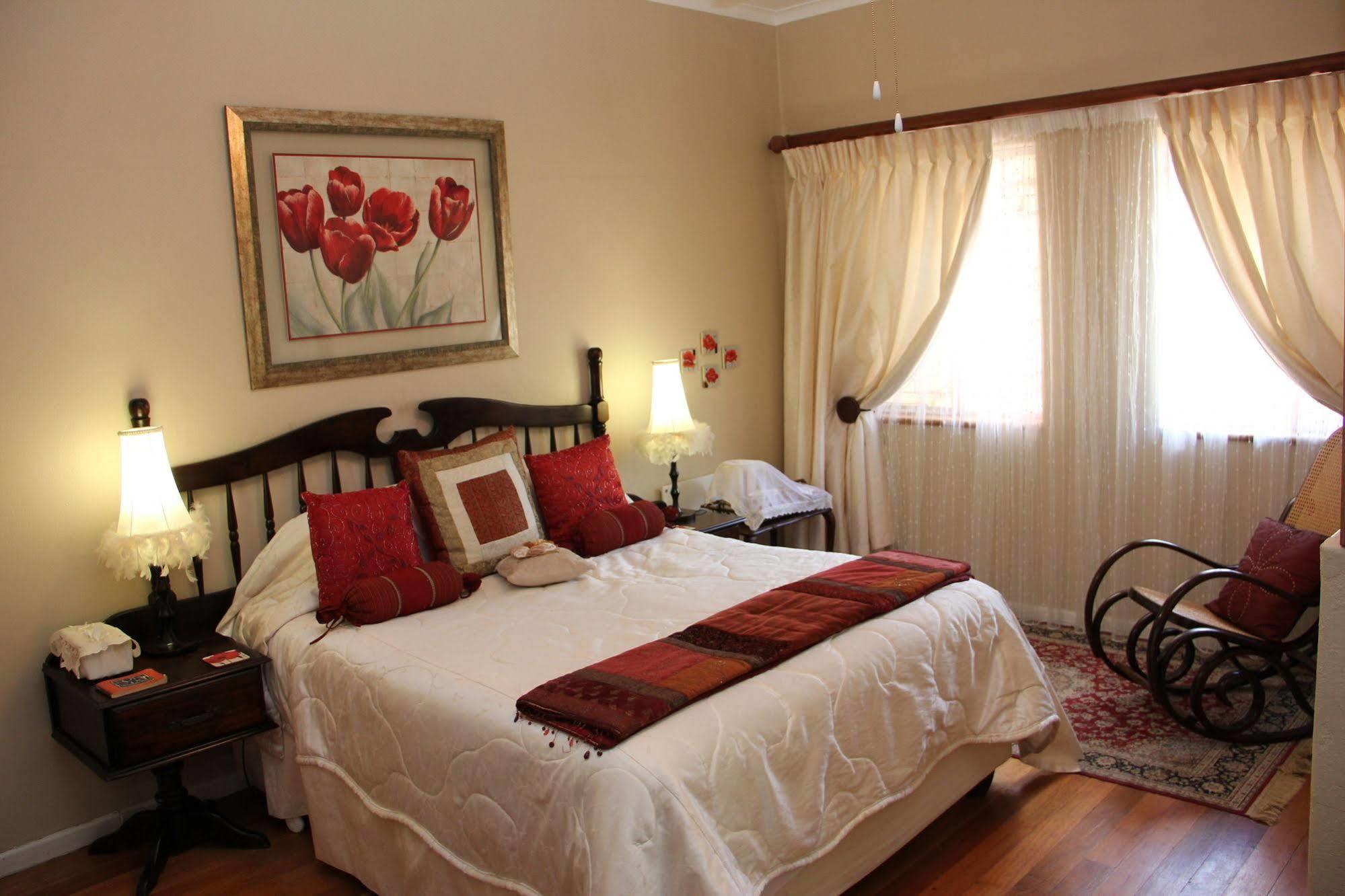Beau&I Bed & Breakfast Graaff Reinet Bagian luar foto